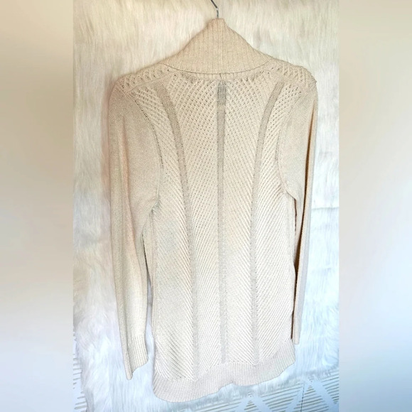 A Pea in the Pod Classic Creme Longline Knit Cardigan w/ pockets - Picture 4 of 6